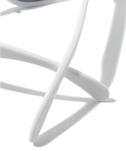 OAKLEY（オークリー）の「オークリー フロッグスキン サングラス OAKLEY Frogskins 24-307（サングラス・メンズ・ホワイト・ONE SIZE）」の6枚目の写真