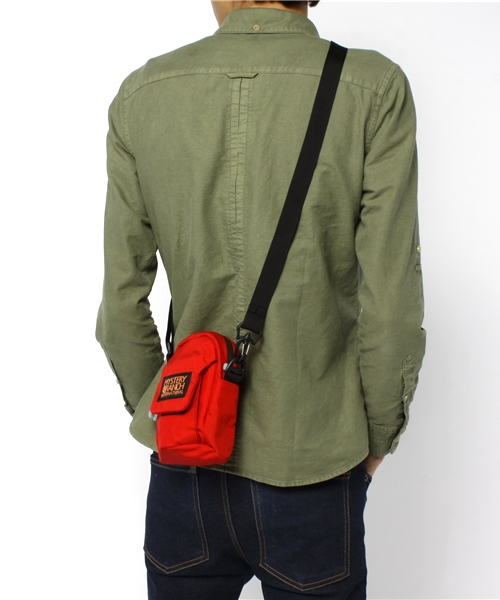 green label relaxing（グリーンレーベルリラクシング）の「▼▼▼★[ミステリーランチ]MYSTERY RANCH BOPバッグ（ショルダーバッグ・メンズ・ブラック/レッド/オリーブ/ネイビー/パープル・フリー）」の6枚目の写真