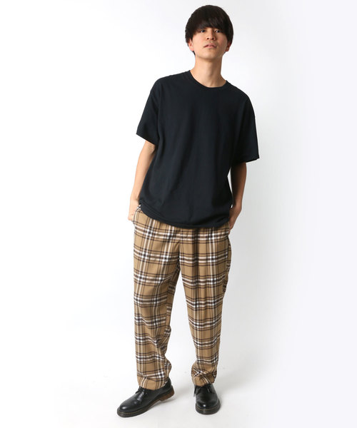 GILDAN（ギルダン）の「GILDAN/ギルダン ビッグシルエット USAフィット 1/2スリーブＴシャツ/無地T（Tシャツ/カットソー・メンズ・ネイビー/チャコール/ブラック/ピンク/ブラウン/サックスブルー/ホワイト/ベージュ/オレンジ/グレー/レッド/イエロー/パープル/ブルー/ワイン/ダークグリーン・M/L/XL）」の20枚目の写真