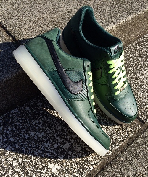 NIKE(ナイキ)の「ナイキ エアフォース ダウンタウン ティエンポカラー NIKE AF1 DOWNTOWN 579962(スニーカー・メンズ・グリーン/ネイビー/シルバー・27cm/28.5cm/26cm/26.5cm/29cm/28cm/27.5cm)」の2枚目の写真