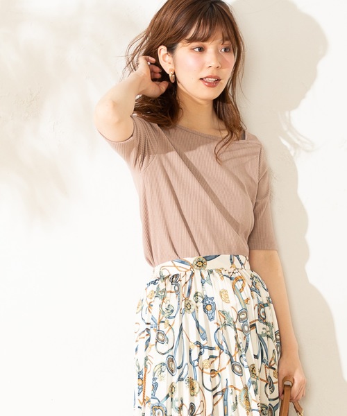 natural couture(ナチュラルクチュール)の「ワンショルストラップテレコTシャツ(Tシャツ/カットソー・レディース・ブラック/ベージュ/ブラウン/サックスブルー/アイボリー・FREE)」の16枚目の写真