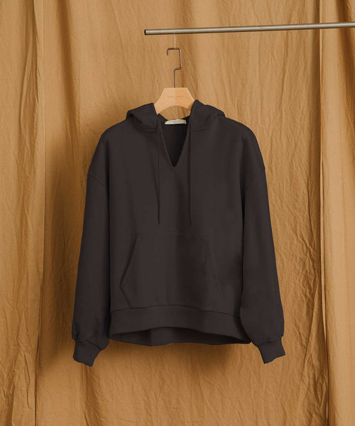 PUBLIC TOKYO（パブリックトウキョウ）の「極 Vネックスリットフードパーカー（パーカー・レディース・ダークグレー/ベージュ/パープル・FREE）」の15枚目の写真