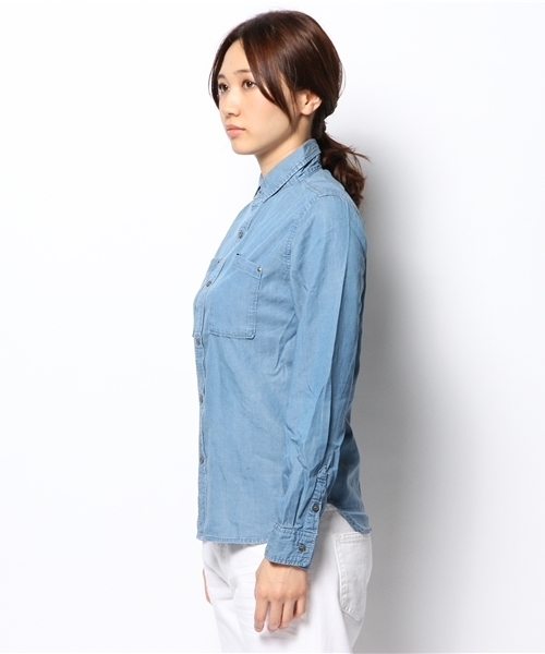 LOUNGEDRESS（ラウンジドレス）の「テンセルデニムシャツ（シャツ/ブラウス・レディース・ブルー/インディゴブルー・ﾌﾘ-）」の10枚目の写真