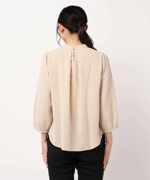 BELLUNA（ベルーナ）の「ジョーゼット素材ドレープボウタイブラウス（シャツ/ブラウス・レディース・ベージュ/オフホワイト/ストライプ/ブラック/ネイビー・LARGE/X-LARGE/MEDIUM）」の10枚目の写真
