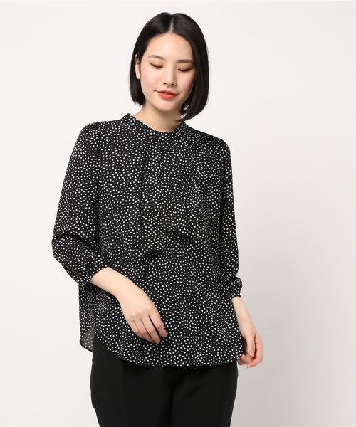 BELLUNA（ベルーナ）の「ジョーゼット素材ドレープボウタイブラウス（シャツ/ブラウス・レディース・ベージュ/オフホワイト/ストライプ/ブラック/ネイビー・LARGE/X-LARGE/MEDIUM）」の14枚目の写真