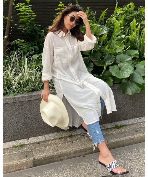 EGOIST（エゴイスト）の「オーバースリットロングシャツ（シャツ/ブラウス・レディース・ライトブラウン/ホワイト/カーキ・FREE）」の15枚目の写真