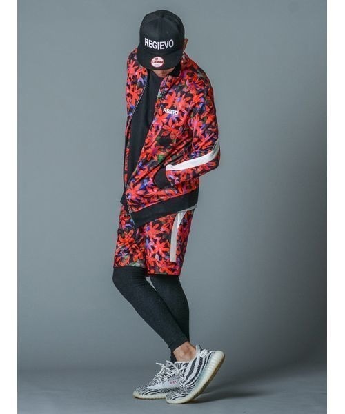 REGIEVO(レジエボ)の「REGIEVO 花柄フラワープリントショートパンツ(その他パンツ・メンズ・レッド/ブルー・L/M/XL/S)」の7枚目の写真