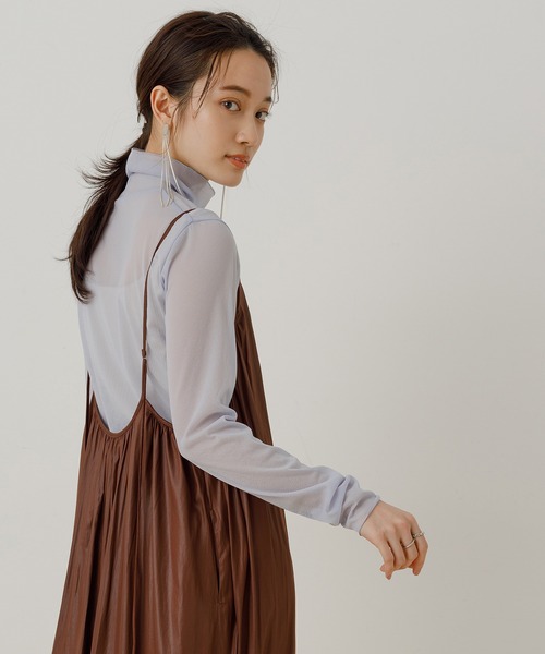 ADAM ET ROPE'(アダムエロペ)の「シアーメローシフォンタートル(Tシャツ/カットソー・レディース・ブラック/ホワイト/ベージュ系その他/ミント/サックスブルー・FREE)」の5枚目の写真