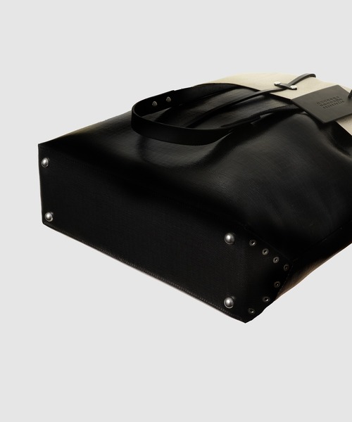 Maison Margiela（メゾンマルジェラ）の「SHOPPING BAG（ショルダーバッグ・メンズ・ブラック系その他・ONESIZE）」の3枚目の写真