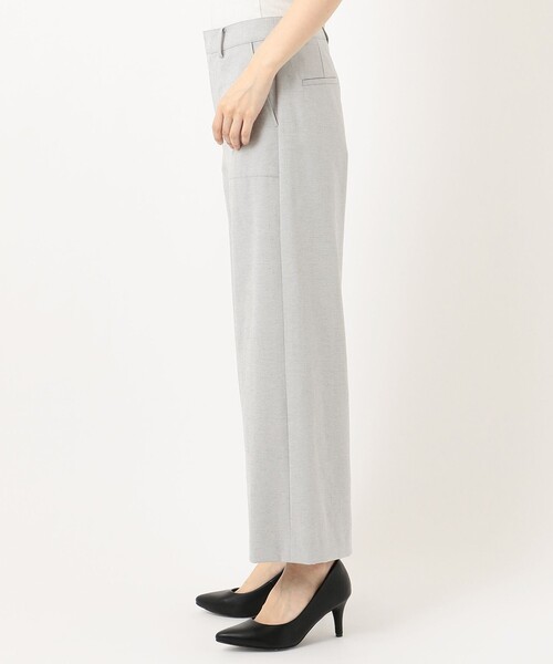 J.PRESS(ジェイプレス)の「【洗える】シェルタリングドライオックス ワイドパンツ(その他パンツ・レディース・ライトグレー系/ベージュ系/ブラウン系・T15/T13)」の4枚目の写真