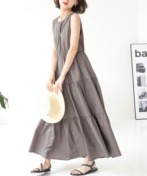 Mayree（メイリー）の「【Mayree】ノースリーブティアードロングワンピ 2021SS（ワンピース・レディース・ブラック/ブラウン・FREE）」の3枚目の写真