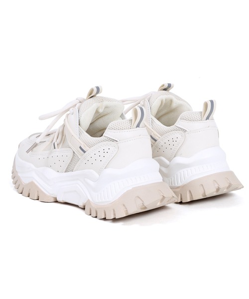 Figments（フィグメンツ）の「UGLYスニーカー（スニーカー・レディース・オフホワイト/ブラック・SMALL/MEDIUM）」の6枚目の写真