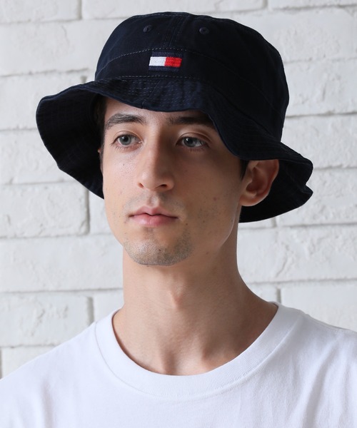 TOMMY HILFIGER（トミーヒルフィガー）の「【TOMMY HILFIGER/トミーヒルフィガー】ワンポイントロゴ バケットハット（ハット・メンズ・ネイビー/ストーン・L-XL/S-M）」の7枚目の写真