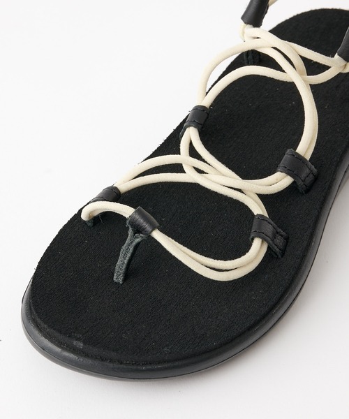 Teva（テバ）の「【WEB限定】【WOMEN'S】TEVA/テバ Voya Infinity(ボヤ インフィニティ)（サンダル・レディース・ブラック/ホワイト・23cm/24cm/22cm）」の7枚目の写真