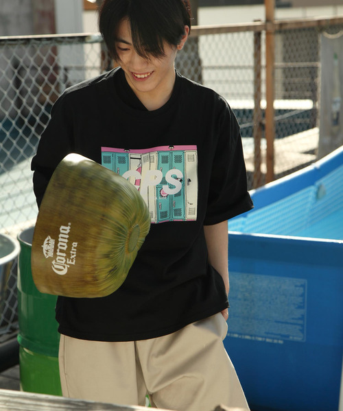 CHIKABA（チカバ）の「【CHIKABA POOL SIDE】ビックシルエット半袖バックプリントエモTシャツ（Tシャツ/カットソー・メンズ・パープル/ブラック系/ブルー系/ベージュ/ホワイト系1/ベージュ系1/ブラック/ホワイト系/ベージュ系/パープル系/パープル系1/ホワイト/ブルー/ブラック系1/ブルー系1・MEDIUM/LARGE）」の6枚目の写真