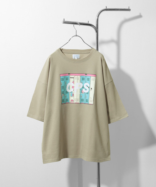 CHIKABA（チカバ）の「【CHIKABA POOL SIDE】ビックシルエット半袖バックプリントエモTシャツ（Tシャツ/カットソー・メンズ・パープル/ブラック系/ブルー系/ベージュ/ホワイト系1/ベージュ系1/ブラック/ホワイト系/ベージュ系/パープル系/パープル系1/ホワイト/ブルー/ブラック系1/ブルー系1・MEDIUM/LARGE）」の9枚目の写真