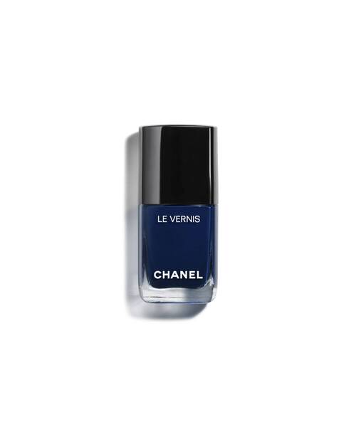 CHANEL（シャネル）の「ヴェルニ ロング トゥニュ ネイル エナメル（マニキュア/ジェルネイル・レディース・524 テュルバン/739 ミラージュ/548 ブラン ホワイト/559 フレンジー/578 ニュー ドーン/505 パティキュリエール/167 バレリーナ/504 オーガンディ/521 ローズ カシェ/491 ローズ コンフィダンシエル/586 ローズ プロディジアス/508 シャントン/506 カメリア ルージュ/634 アランチョ ヴィブランテ/510 ジタヌ/500 ルージュ エサンシエル/08 ピラート/528 ルージュ ピュイサン/572 アンブレマティック/18 ルージュ ヌワール/532 キャノティエ/628 プリュンヌ ドラマティック/741 フルール ドゥ ペシェ/743 ペタル/745 クルーズ/749 セイラー/759 エナジー/761 ヴィブラシオン/763 リズム/765 アンテルディ/769 エゲリア/891 ペルル バーガンディ/895 サンライト/899 ソーラー/735 デイドリーム/913 ルージュ アントンポレル/915 リヴィエラ/917 テラ ロッサ/921 エヴァネッセンス/923 オニリク/919 ユトピー/929 パステル サンド/927 ブラン エキューム/933 キャップ コライユ/925 ロゼ コキヤージュ/935 シー シー グリーン/931 ムーン シェル/951 オリジネル/957 アンピュルシオン/953 エサンシエル/937 アーモニー/939 サンギュラリテ/943 エニグム/941 スポンタネ/945 エモシオン/965 クレール ドゥ リュンヌ/963 スーパー リュンヌ/967 ウォーターメロン/969 ルージュ キュイール・FREE）」の18枚目の写真