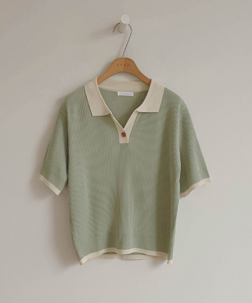 emi+（エミプラス）の「配色リブポロリブニットプルオーバー（Tシャツ/カットソー・レディース・ネイビー/ライトグリーン・FREE）」の10枚目の写真