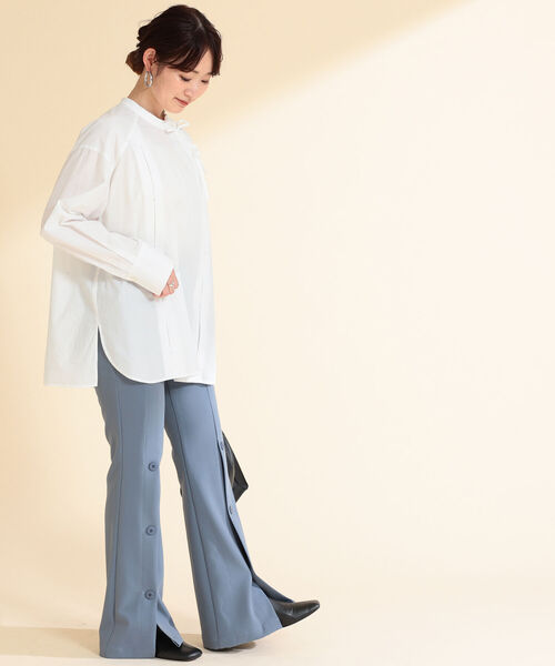 Ray BEAMS（レイビームス）の「Ray BEAMS / アシンメトリー リボン シャツ（シャツ/ブラウス・レディース・ブラック/ホワイト・ONE SIZE）」の4枚目の写真