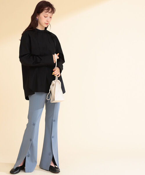 Ray BEAMS（レイビームス）の「Ray BEAMS / アシンメトリー リボン シャツ（シャツ/ブラウス・レディース・ブラック/ホワイト・ONE SIZE）」の17枚目の写真