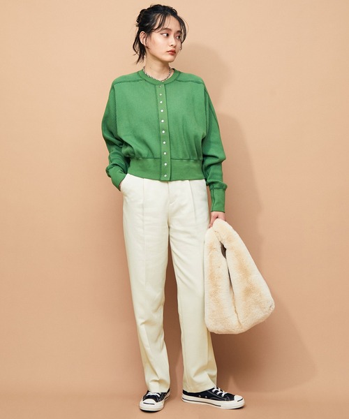 ADAM ET ROPE'(アダムエロペ)の「【WEB限定】センタープレスカラーパンツ(スラックス・レディース・キナリ/ダークグリーン/レッド・34/36/38)」の18枚目の写真