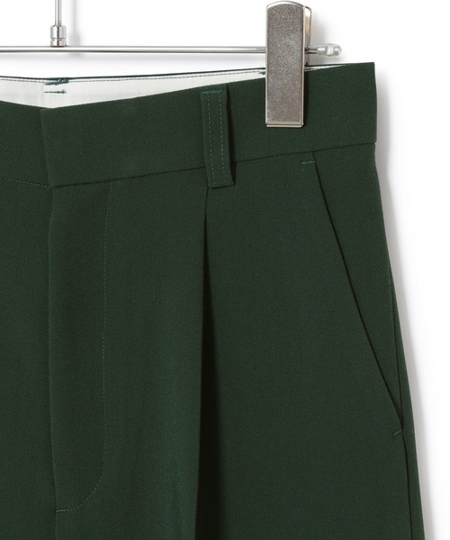 ADAM ET ROPE'(アダムエロペ)の「【WEB限定】センタープレスカラーパンツ(スラックス・レディース・キナリ/ダークグリーン/レッド・34/36/38)」の10枚目の写真