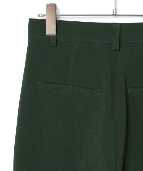 ADAM ET ROPE'(アダムエロペ)の「【WEB限定】センタープレスカラーパンツ(スラックス・レディース・キナリ/ダークグリーン/レッド・34/36/38)」の13枚目の写真