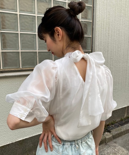 one after another NICE CLAUP(ワンアフターアナザーナイスクラップ)の「バックリボンオーガンジーブラウス(シャツ/ブラウス・レディース・ブラック/ベージュ/オフホワイト・FREE)」の10枚目の写真