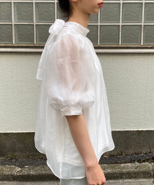 one after another NICE CLAUP(ワンアフターアナザーナイスクラップ)の「バックリボンオーガンジーブラウス(シャツ/ブラウス・レディース・ブラック/ベージュ/オフホワイト・FREE)」の11枚目の写真
