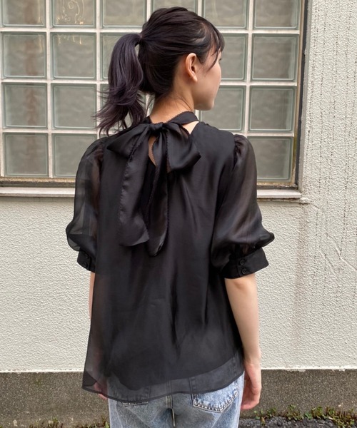 one after another NICE CLAUP(ワンアフターアナザーナイスクラップ)の「バックリボンオーガンジーブラウス(シャツ/ブラウス・レディース・ブラック/ベージュ/オフホワイト・FREE)」の17枚目の写真