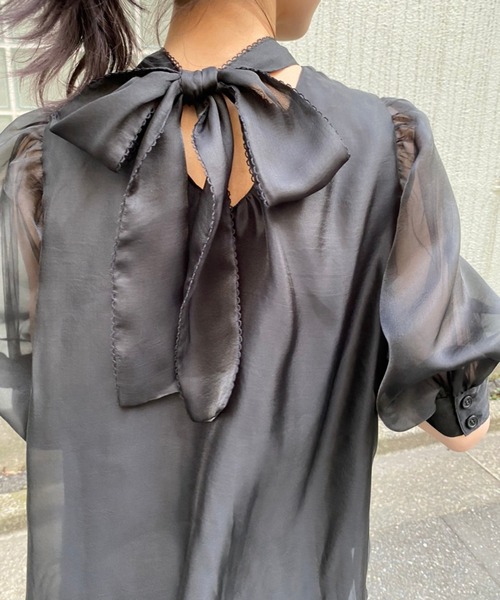 one after another NICE CLAUP(ワンアフターアナザーナイスクラップ)の「バックリボンオーガンジーブラウス(シャツ/ブラウス・レディース・ブラック/ベージュ/オフホワイト・FREE)」の19枚目の写真