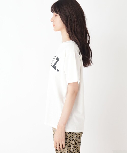 Cutie Blonde（キューティーブロンド）の「◆【S-L】BIGロゴプリントTシャツ（Tシャツ/カットソー・レディース・チャコールグレー/オフホワイト/カーキ・01/02/03）」の7枚目の写真