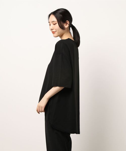 CAPRICIEUX LE'MAGE（カプリシューレマージュ）の「フリンジトリムTシャツ（Tシャツ/カットソー・レディース・ホワイト/ブラック/ベージュ・FREE）」の5枚目の写真