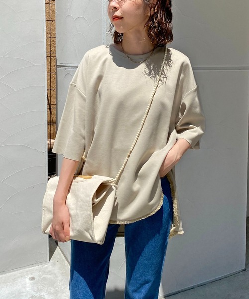 CAPRICIEUX LE'MAGE（カプリシューレマージュ）の「フリンジトリムTシャツ（Tシャツ/カットソー・レディース・ホワイト/ブラック/ベージュ・FREE）」の3枚目の写真