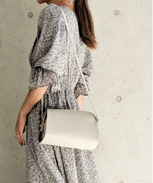 Per sist ence（パーシエンス）の「Per sist ence/パーシエンス　フラワープリント レトロ ロングワンピース（ワンピース・レディース・イエロー/ブルー/アイボリー/ブラック・FREE）」の16枚目の写真