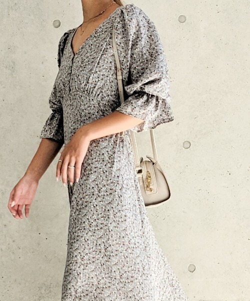 Per sist ence（パーシエンス）の「Per sist ence/パーシエンス　フラワープリント レトロ ロングワンピース（ワンピース・レディース・イエロー/ブルー/アイボリー/ブラック・FREE）」の22枚目の写真