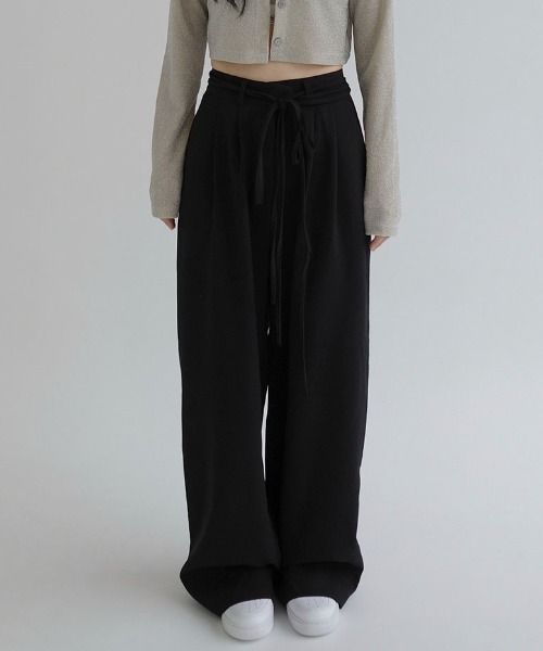 MANGROVE(マングローブ)の「ストリングベルトリラックスストレートスラックス(スラックス・レディース・ブラック/グレー・MEDIUM/LARGE)」の16枚目の写真