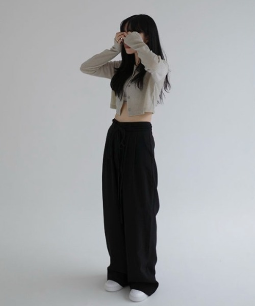 MANGROVE(マングローブ)の「ストリングベルトリラックスストレートスラックス(スラックス・レディース・ブラック/グレー・MEDIUM/LARGE)」の11枚目の写真