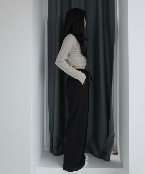 MANGROVE(マングローブ)の「ストリングベルトリラックスストレートスラックス(スラックス・レディース・ブラック/グレー・MEDIUM/LARGE)」の10枚目の写真