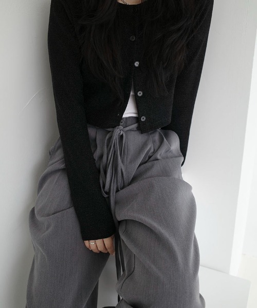 MANGROVE(マングローブ)の「ストリングベルトリラックスストレートスラックス(スラックス・レディース・ブラック/グレー・MEDIUM/LARGE)」の6枚目の写真