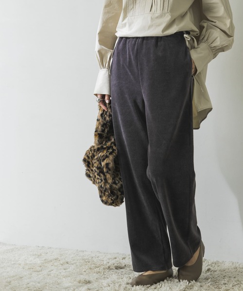 URBAN RESEARCH（アーバンリサーチ）の「ニットコールストレートパンツ（その他パンツ・レディース・ベージュ/チャコールグレー・FREE）」の8枚目の写真