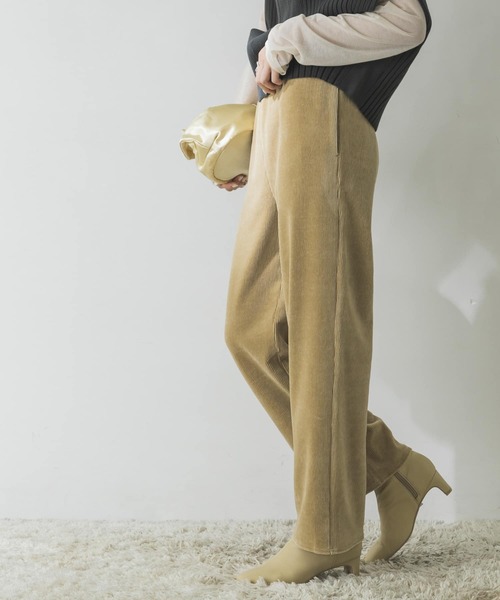 URBAN RESEARCH（アーバンリサーチ）の「ニットコールストレートパンツ（その他パンツ・レディース・ベージュ/チャコールグレー・FREE）」の16枚目の写真