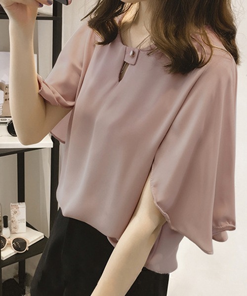 Amulet(アミュレット)の「フレアスリーブブラウス(シャツ/ブラウス・レディース・ホワイト/グレー/ピンク・M/L/XL)」の3枚目の写真