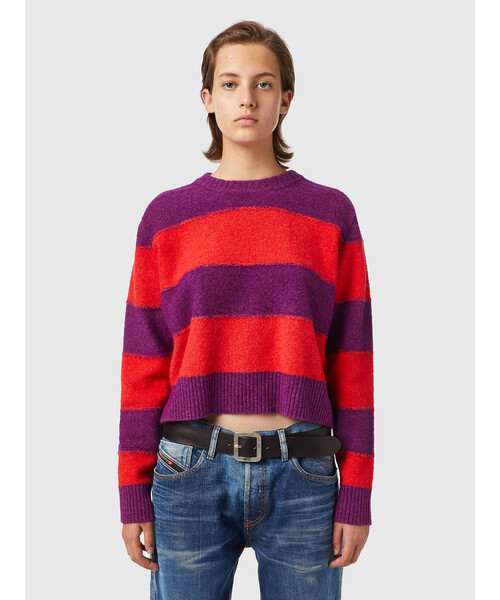 DIESEL（ディーゼル）の「レディース ニット ボーダー トップス クロップド丈 オーバーサイズ（ニット/セーター・レディース・ブラック/パープル・MEDIUM/X-SMALL/LARGE/SMALL）」の9枚目の写真