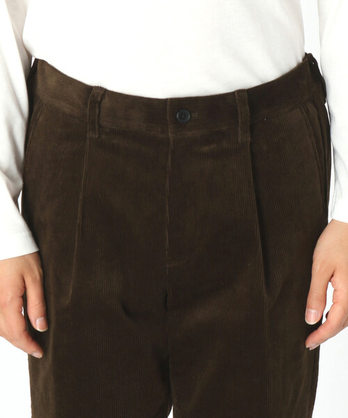 COMME CA ISM（コムサイズム）の「コーデュロイ テーパードパンツ（スラックス・メンズ・ホワイト/ダークブラウン/チャコール・SMALL/MEDIUM/LARGE）」の21枚目の写真