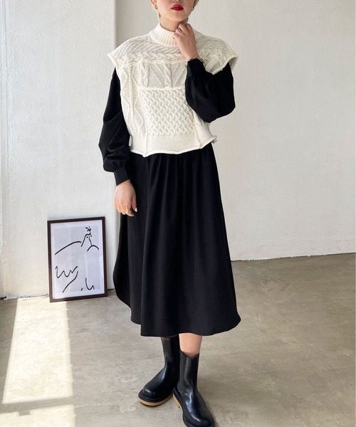 Shelly island(シェリーアイランド)の「ケーブルショートニットベスト(ベスト・レディース・ホワイト/ブラック・FREE)」の8枚目の写真