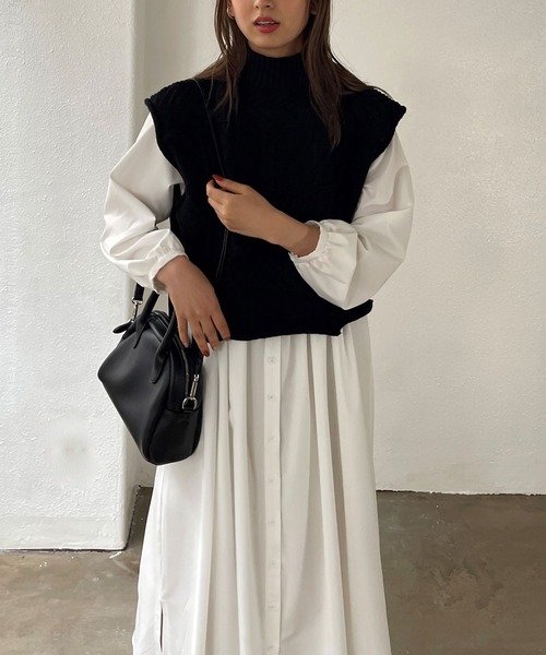 Shelly island(シェリーアイランド)の「ケーブルショートニットベスト(ベスト・レディース・ホワイト/ブラック・FREE)」の21枚目の写真