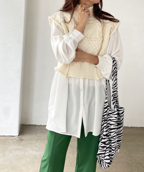 Shelly island(シェリーアイランド)の「ケーブルショートニットベスト(ベスト・レディース・ホワイト/ブラック・FREE)」の3枚目の写真