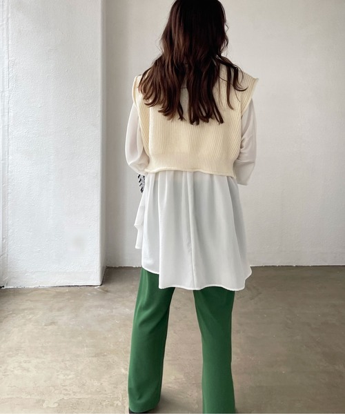 Shelly island(シェリーアイランド)の「ケーブルショートニットベスト(ベスト・レディース・ホワイト/ブラック・FREE)」の6枚目の写真