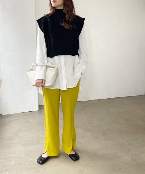 Shelly island(シェリーアイランド)の「ケーブルショートニットベスト(ベスト・レディース・ホワイト/ブラック・FREE)」の16枚目の写真